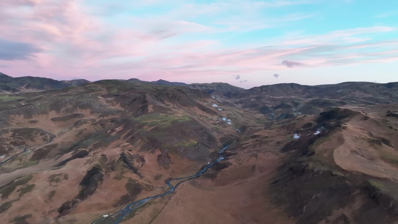 reykjadalur 계곡으로 이동 - hveragerdi - 남쪽 아이슬란드, 일출 공중