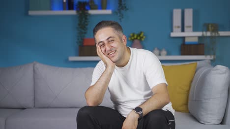 행복한 꿈을 꾸는 사람.