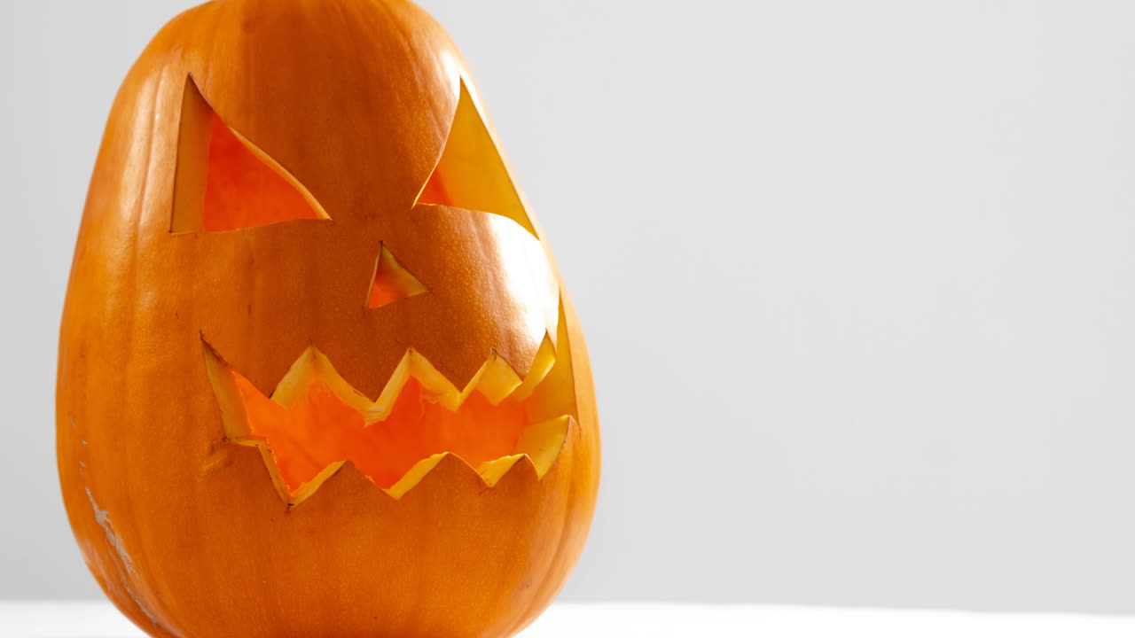 animación de calabaza sobre un fondo blanco