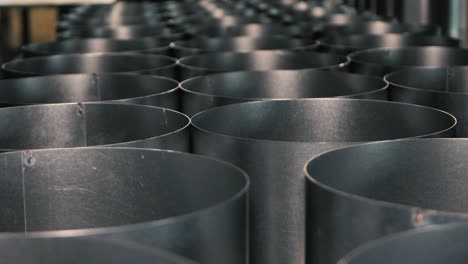 Thin-galvanized-sheet-metal-welded-in-round-tubes-for-metalworking