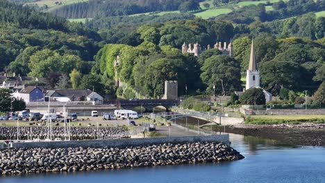 Glenarm-En-La-Carretera-De-La-Costa-De-Antrim-En-Irlanda-Del-Norte