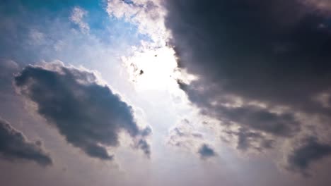 Wunderschöner-Zeitraffer-Von-Wolken-–-Blauer-Himmel-über-Pennsylvania