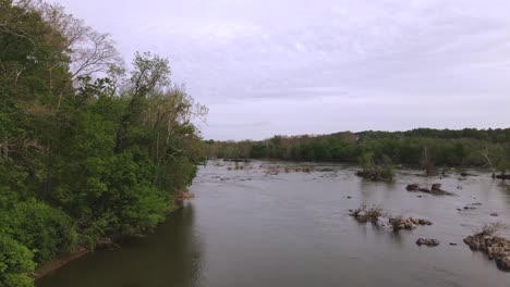 Aerial-Along-The-Potomac-River-Near-Great-Falls-Virginia