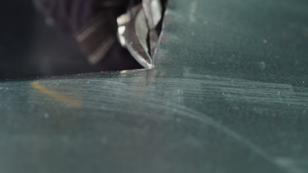 Car Body Repair with Metal Shears