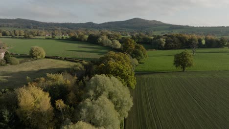 Herefordshire-Otoño-Campo-Paisaje-Aéreo-Malvern-Hills-Hedgerows-árboles-Campos-Inglaterra-Reino-Unido