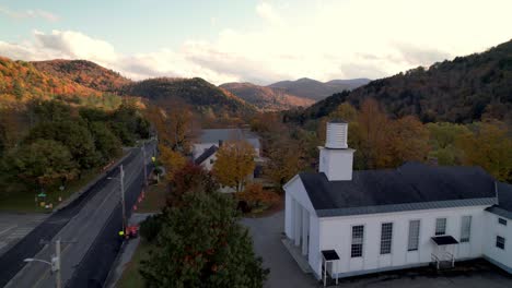 Iglesia-En-Rochester-Vermont-En-Antena-De-Otoño