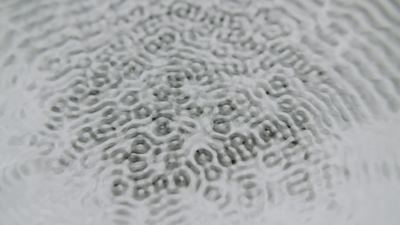 동심원 패턴 및 기타 모양을 형성하는 물