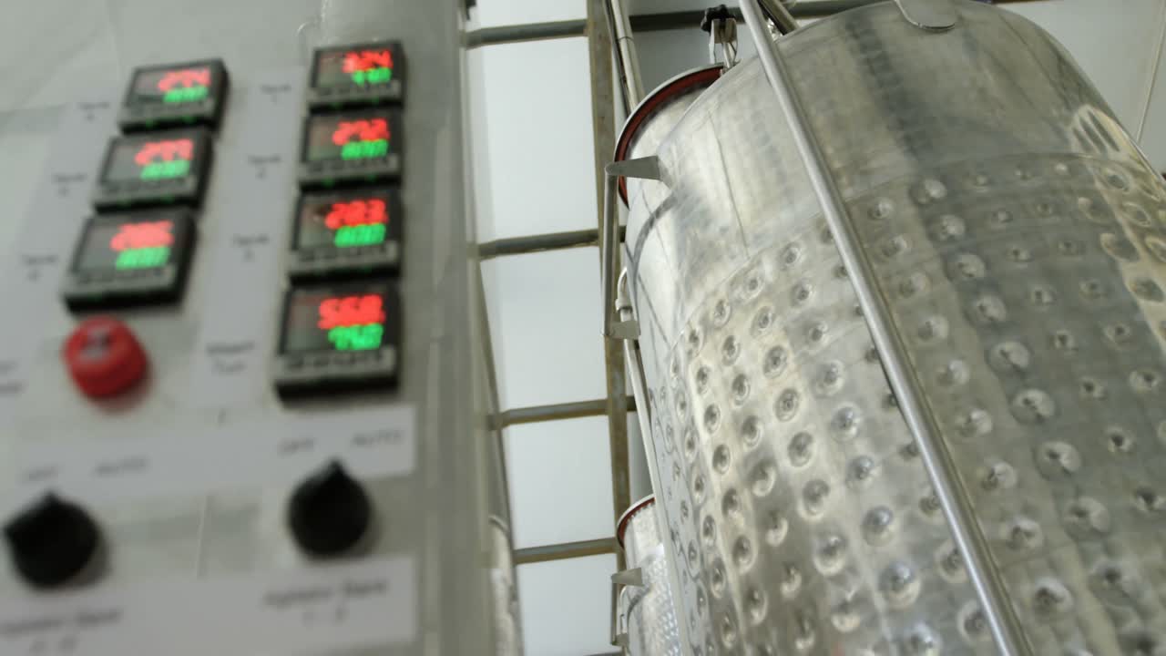 공장 4k의 증류  ⁇ 크와 기계