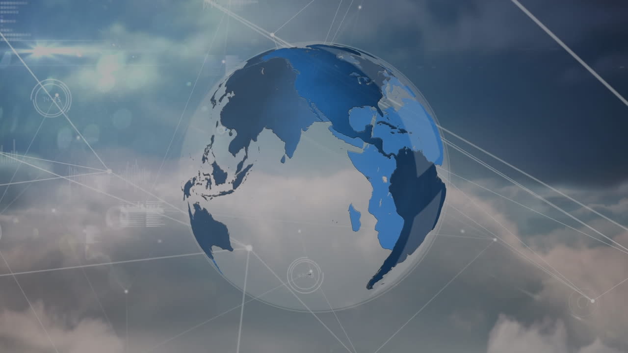 red de conexiones y globo giratorio contra nubes en el cielo azul