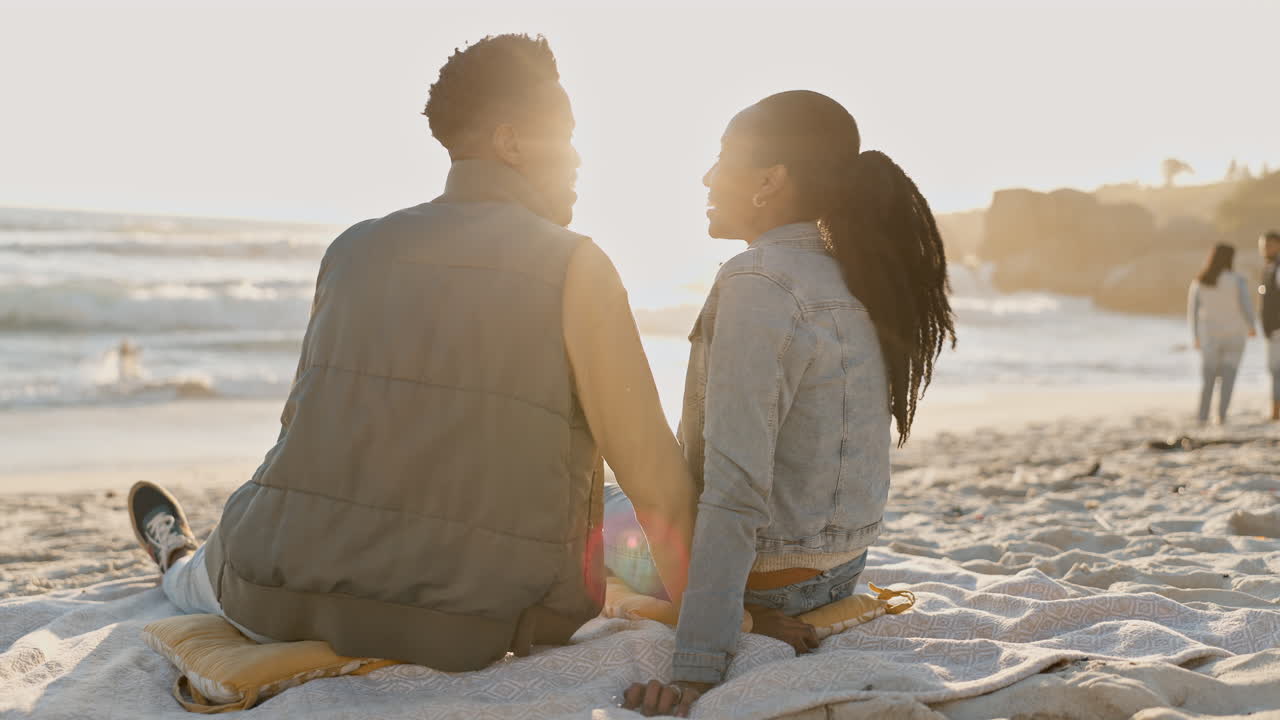 웃음, 사랑, 그리고 흑인 부부와 포옹