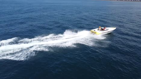 Long-Beach-Speedboat-Ski-Races-from-LBC-marina-to-Catalina-Island,-Long-Beach-marina,-Pacific-Ocean-3