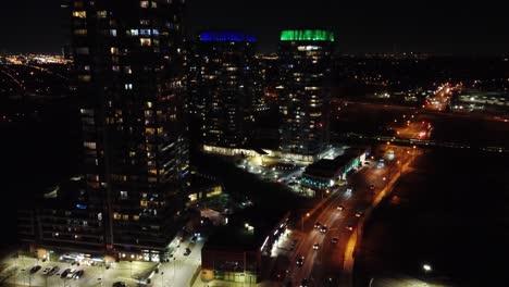 asombroso paisaje urbano de toronto por la noche