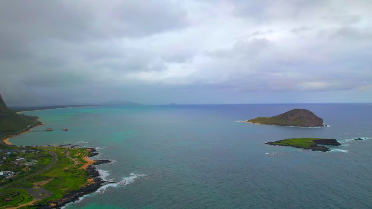 Drone view of Ma&ntilde;ana Island and Kaohikaipu Island off the coast of Makapu'u Beach in Oahu Hawaii