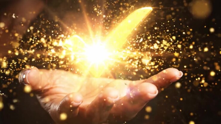 Un segno di spunta dorato e luminoso che simboleggia successo e realizzazione in una mano, rappresentando conferma positiva e azione decisa