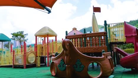 prosperous city, children's playground park facilities in hong kong