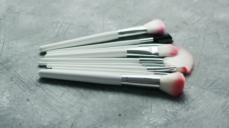Heap of cosmetic modern brushes