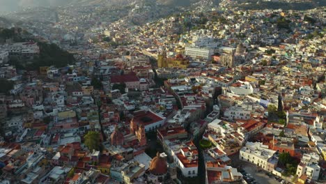 Aerial-View-of-Guanajuato-City's-Iconic-Basilica-and-University,-Daytime-in-Mexico
