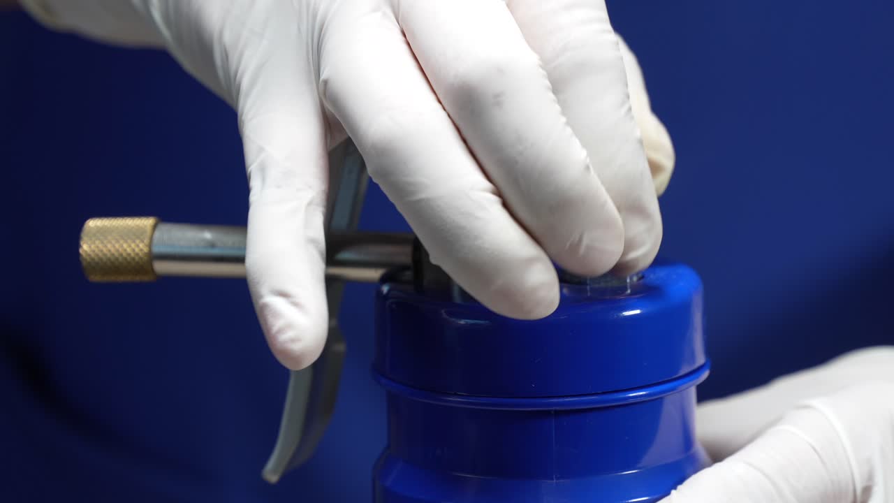 Purge and unclog Cryo Gun with Liquid Hydrogen