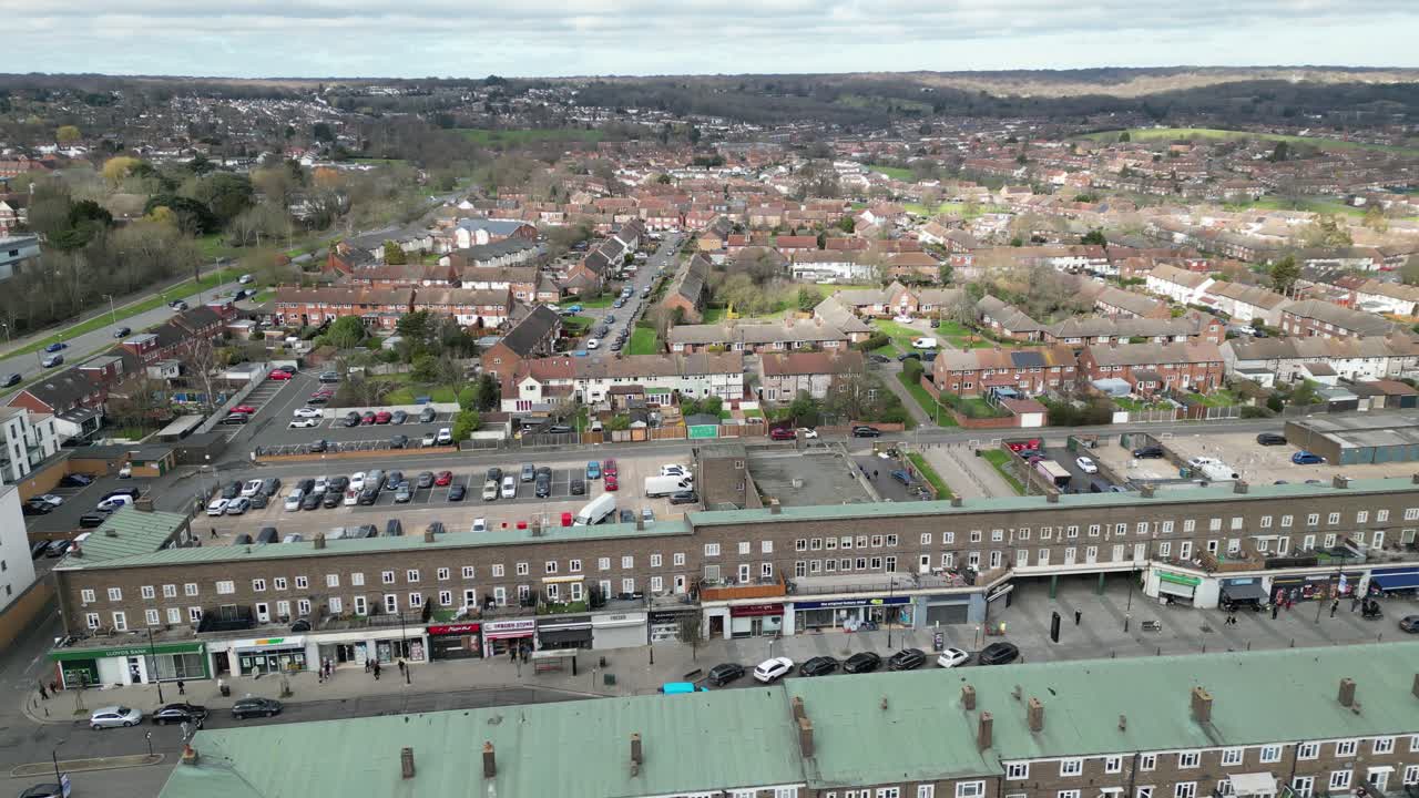 debden broadway tiendas y casas essex reino unido drone vista aérea