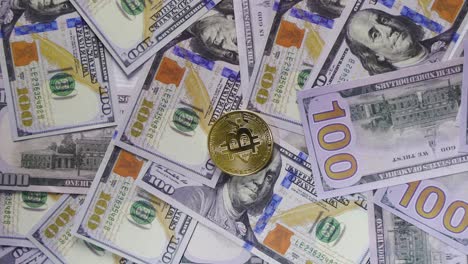 bitcoin y dólares... concepto de finanzas e inversiones.