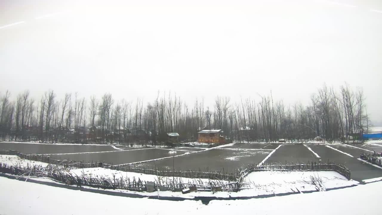 Indian Railway Journey with Snowfall in Kashmir Valley, srinagar, badgam, banihal, anantnag railway station