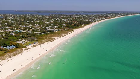 Drone-shot-of-the-shore-of-the-coastline-of-Anna-Maria-Island-in-Florida