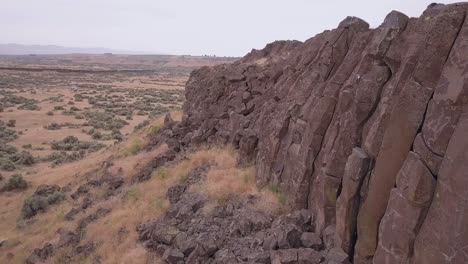 Basalt-columns-in-Drumheller-Channels-in-arid-central-Washington