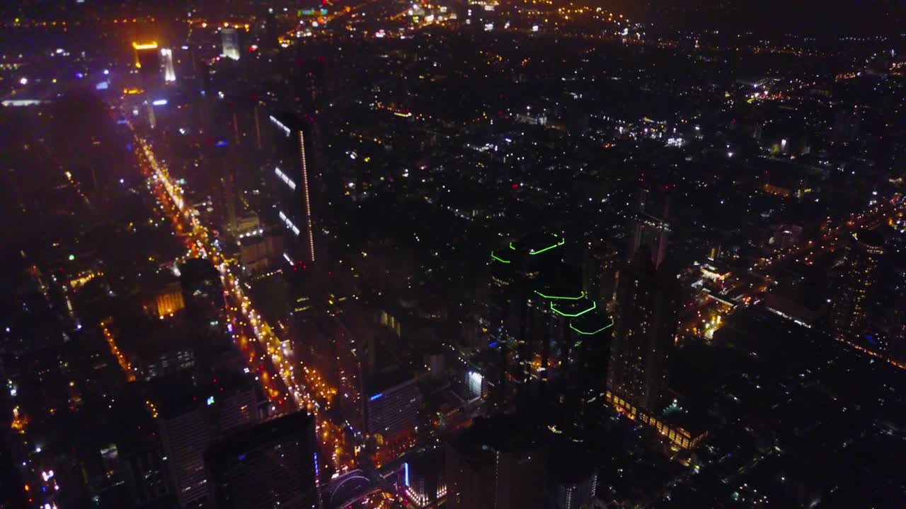 el paisaje nocturno de la ciudad de bangkok