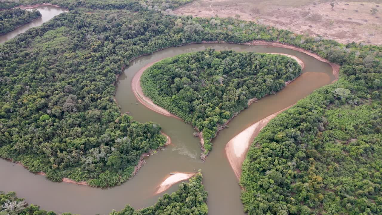 vista aérea del río aquidauana, pantanal, brasil