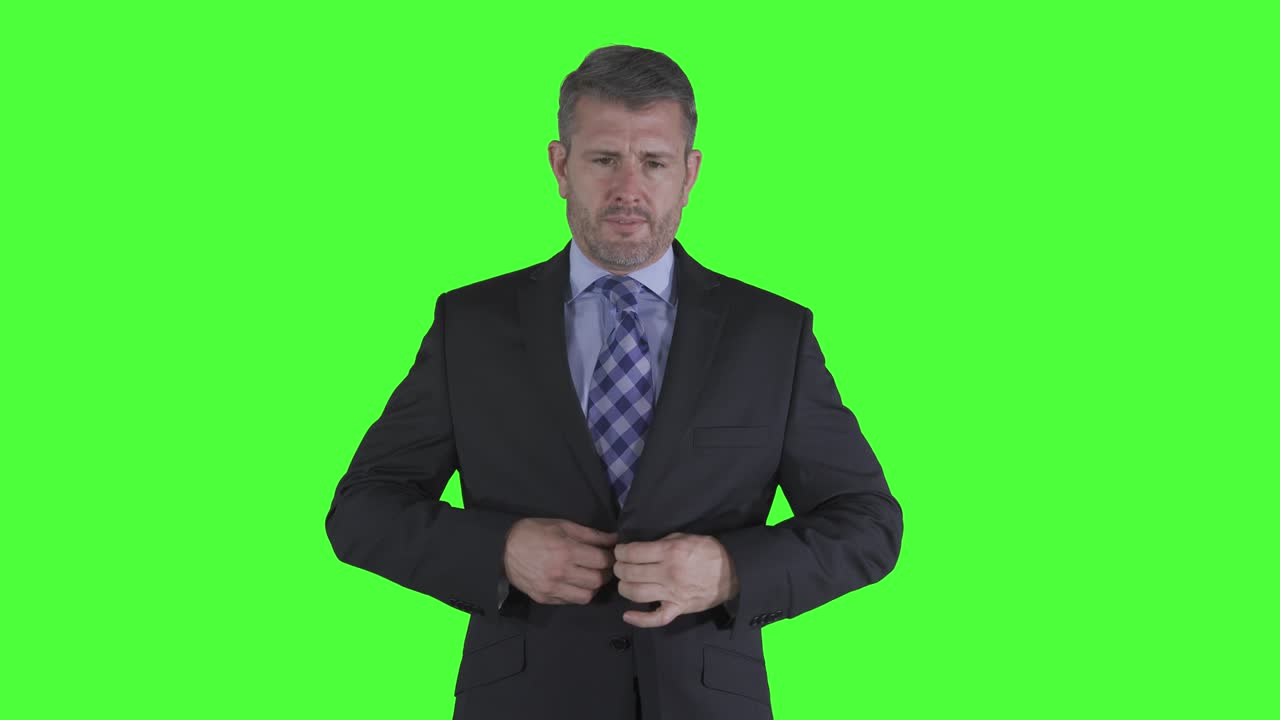 hombre de negocios preparándose antes de ir a trabajar