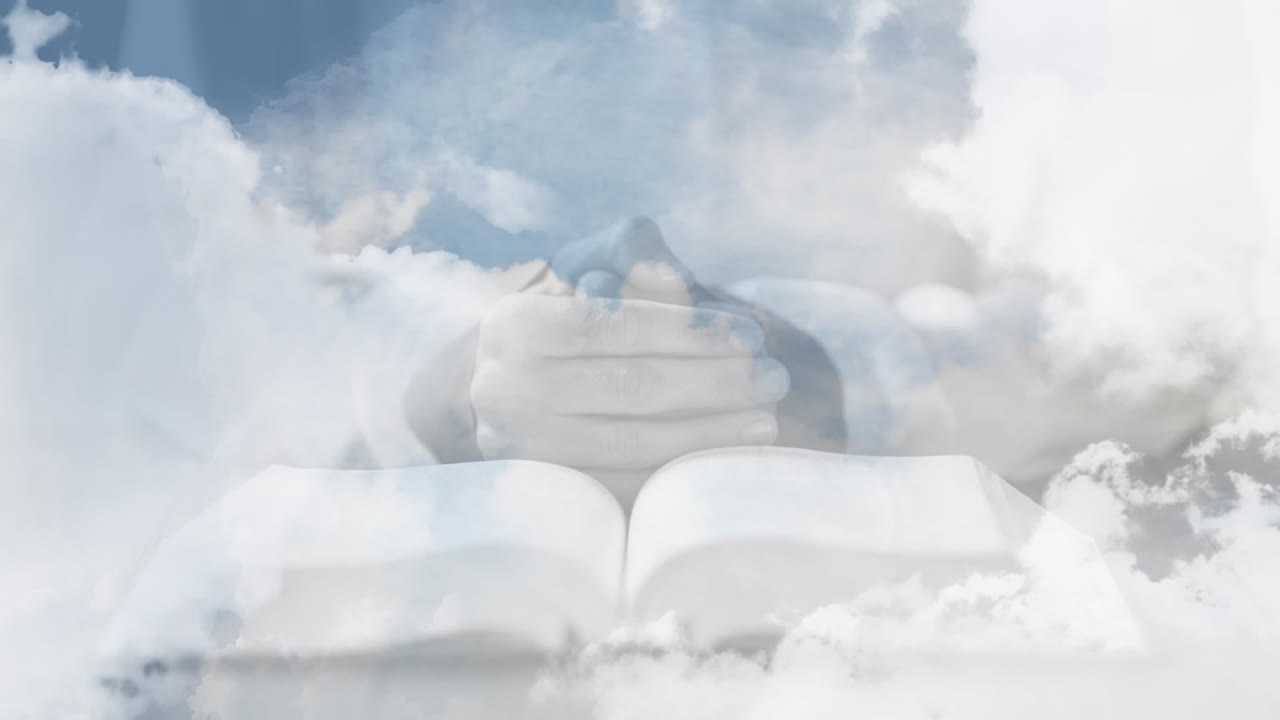 성경 을 기도 하고 읽는 사람 의 중간 부분 위 에 있는 그리스도인 십자가 의 실루 의 애니메이션