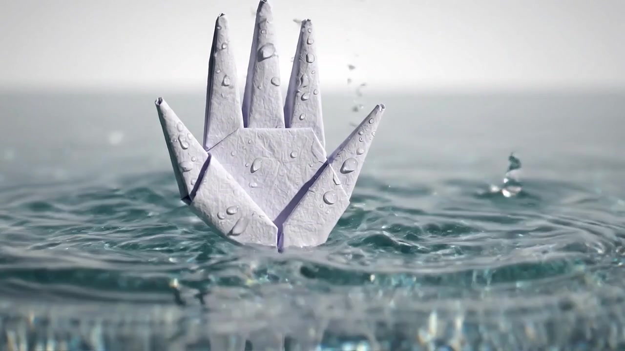 En kunstnerisk fremstilling av en papirorigamihånd på en glitrende overflate, som fanger refleksjonen og interaksjonen med vanndråper i en kreativ setting.