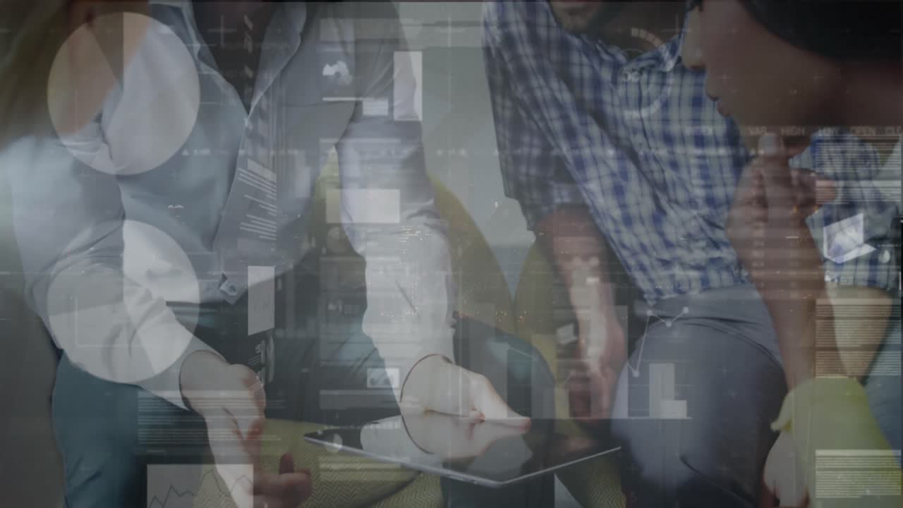 animación del procesamiento de datos financieros en diversos grupos de empresarios