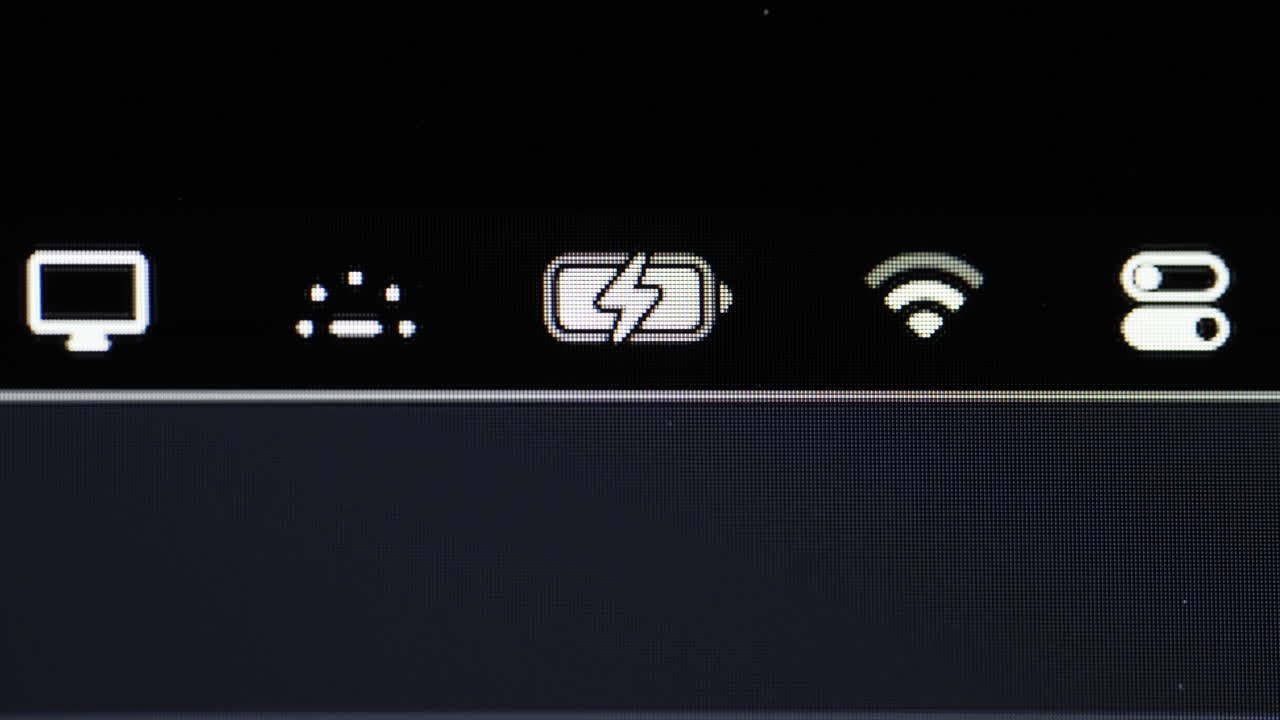 icono de pantalla de advertencia cuando la batería de la computadora viene desconectado