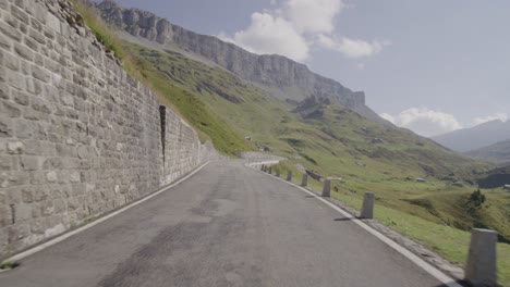 video de conducción del sustenpass en suiza