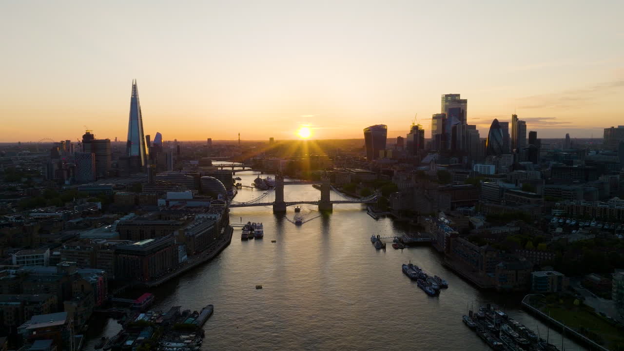 해질녘 런던 스카이라인