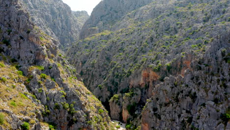 Summertime-in-Mallorca,-Spain