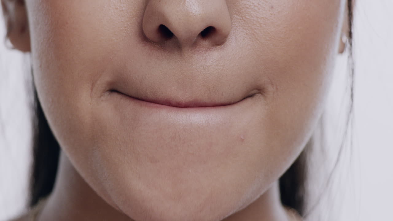 약간의 광택은 먼 길을  ⁇ 습니다.