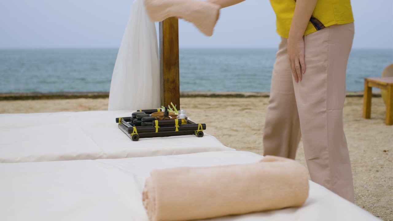 массажист на пляже