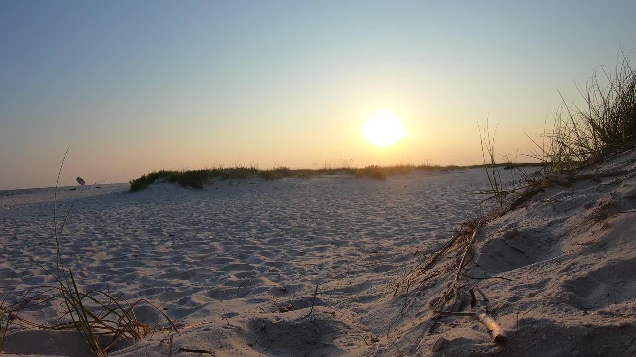 puesta de sol en la playa del golfo de méxico isla de alabama