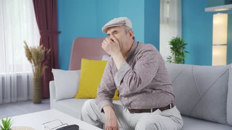 Sneezing-old-man.-Patient.