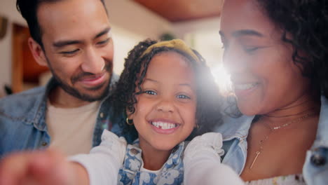 una selfie de familia feliz