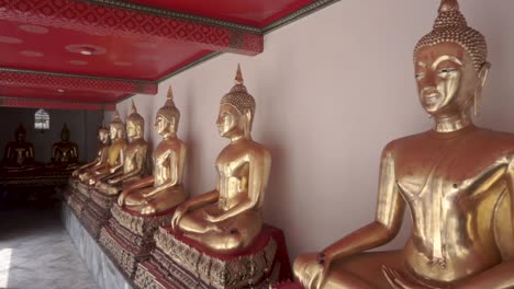 Buddha-Statuen-In-Einem-Thailändischen-Tempel,-Bangkok