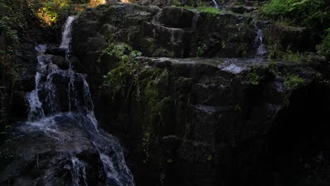 Pequeña-Cascada-De-Mortain,-Manche-En-Francia