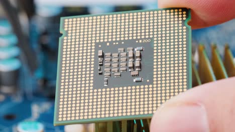 procesador de chip de cpu de movimiento de seguimiento lento, detalle de componentes micro dorados