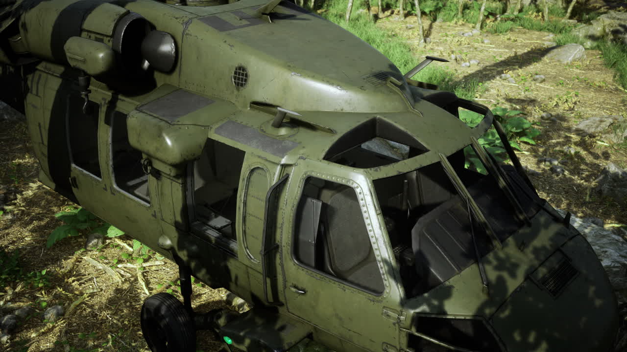 военный вертолет на лесной поверхности во время дневных операций в густых джунглях