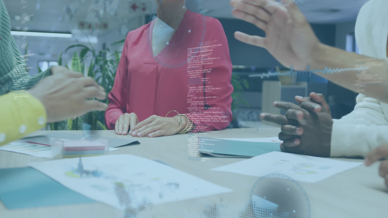 다양한 사업가들이 사무실에서 손을 고 있는 금융 데이터 처리의 애니메이션