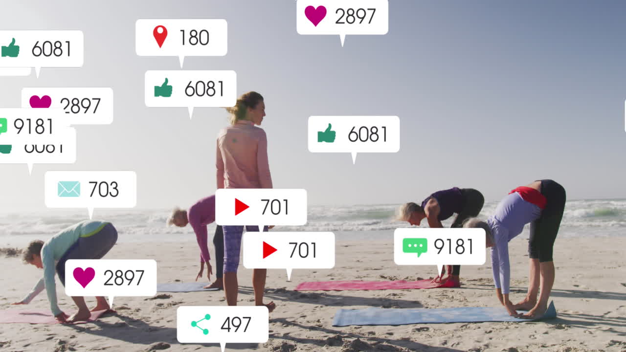 Animation von Social-Media-Benachrichtigungen, über Frauen, die am Strand trainieren.