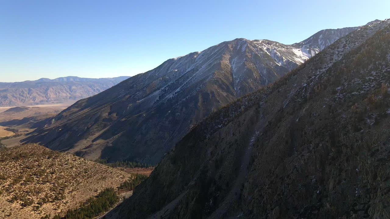 increíble vista aérea de la sierra nevada en california