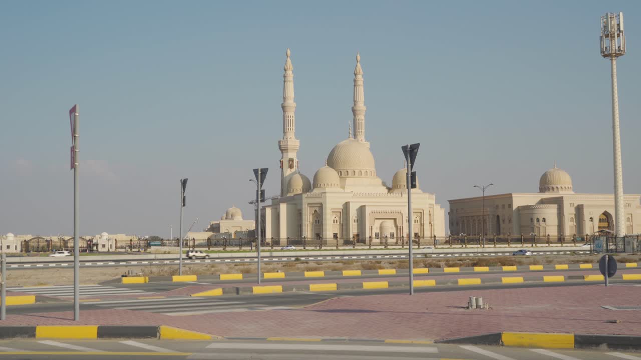 Walking Through Streets Near Al Qasimia University Mosque In Sharjah UAE During Daytime - approach